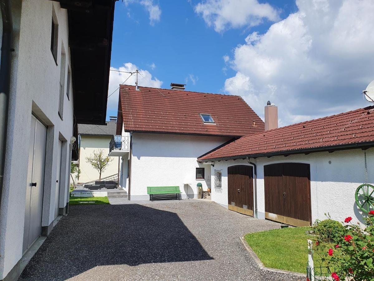 Bogi'S Ferienhaus - Pension Лаакирхен Екстериор снимка