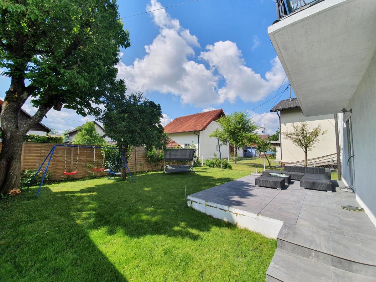 Bogi'S Ferienhaus - Pension Лаакирхен Екстериор снимка