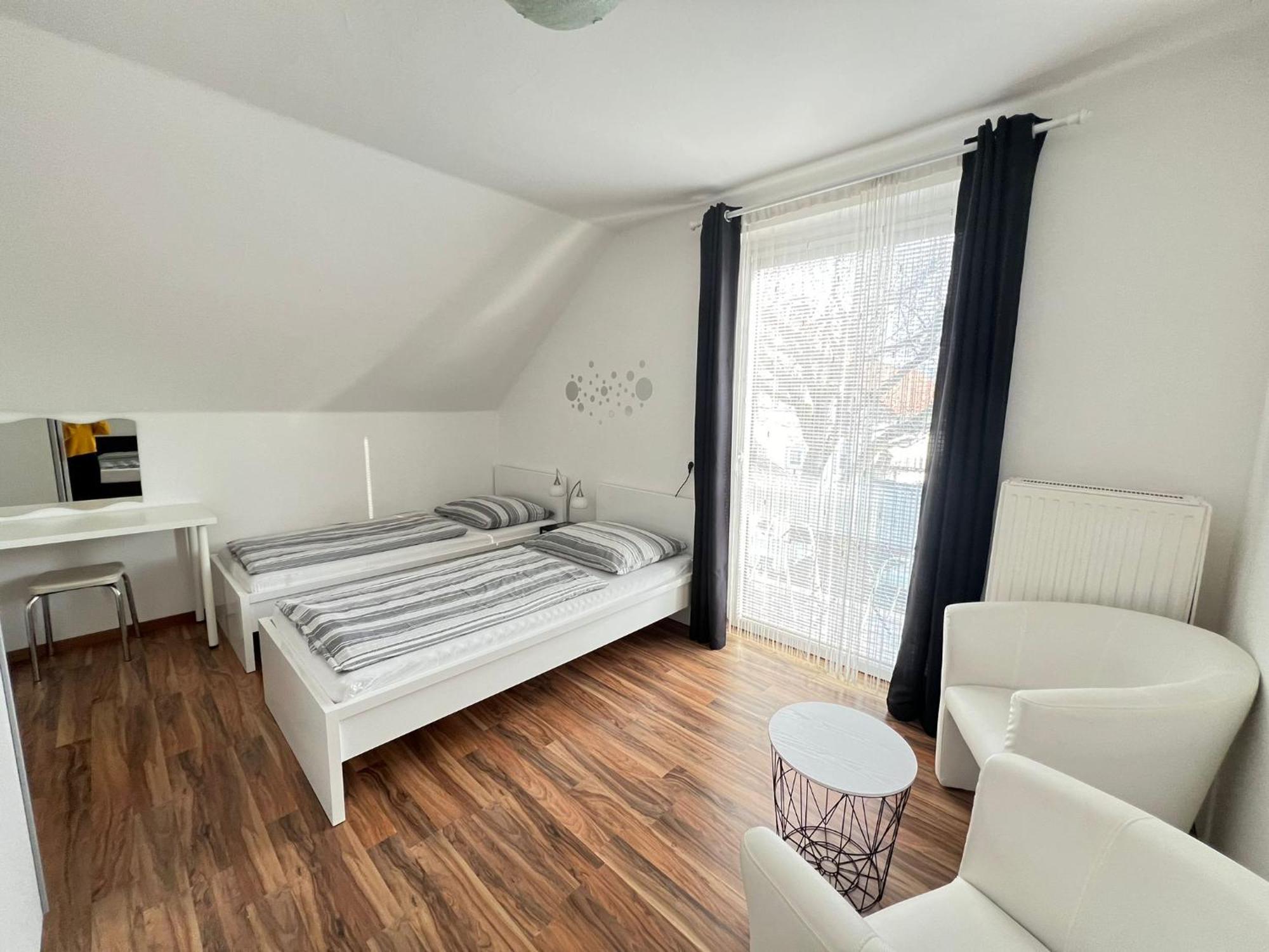 Bogi'S Ferienhaus - Pension Лаакирхен Екстериор снимка
