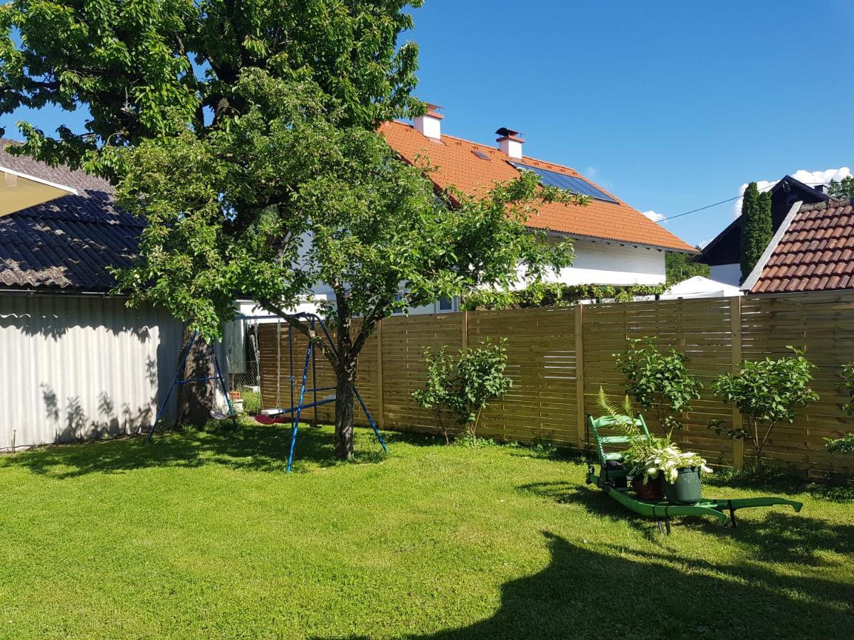 Bogi'S Ferienhaus - Pension Лаакирхен Екстериор снимка